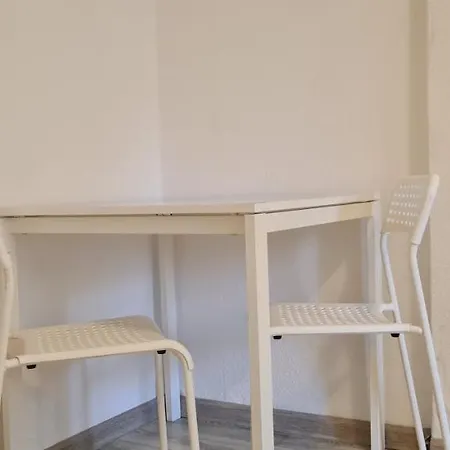 Apartament White